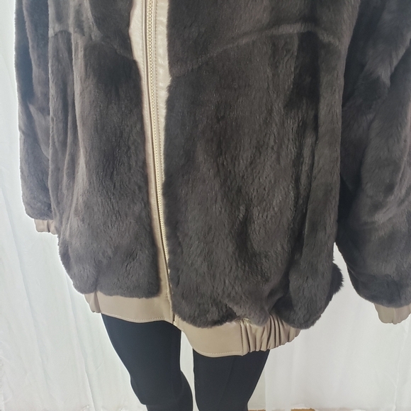 Reversible leather and faux fur coat taupe brown large unique heavy gorgeous - Picture 10 of 11